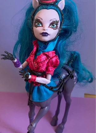 Monster High Doll | Avea Trotter (Freaky Fusion G1), marque: Monster High, état: Bon état, taille: Taille unique, 28,00 €, 30,10 € Protection acheteurs incluse