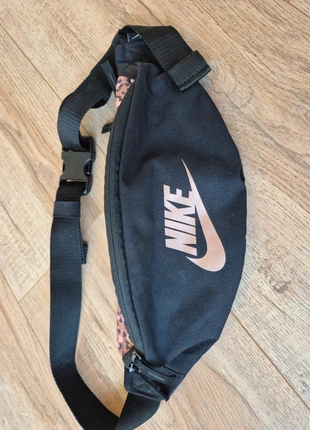 Nike heuptasje, marque: Nike, état: Très bon état, 10,00 €, 11,20 € Protection acheteurs incluse