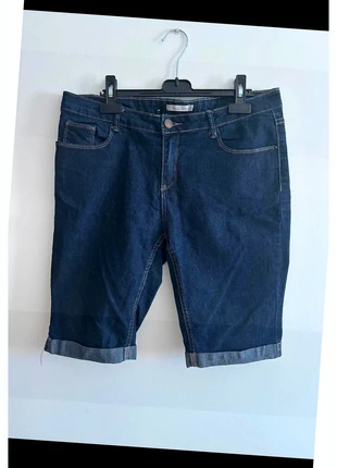 Bermuda en jean taille haute, marke: Gémo, zustand: Neu, größe: XXL / 44 / 16, 12,00 €, 13,30 € inklusive Vinted-Käuferschutz