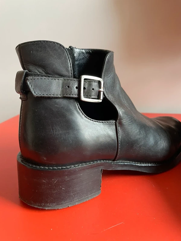 Bottines cuir noir