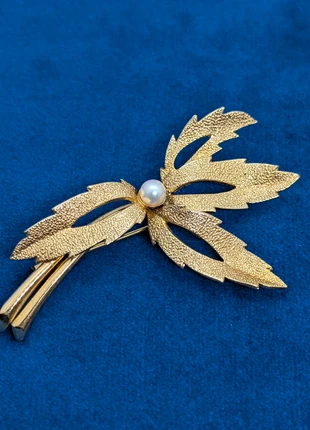 Broche vintage en métal plaqué or et perle de culture, brand: Vintage Dressing, condition: Very good, €13.50, €14.88 includes Buyer Protection Pro