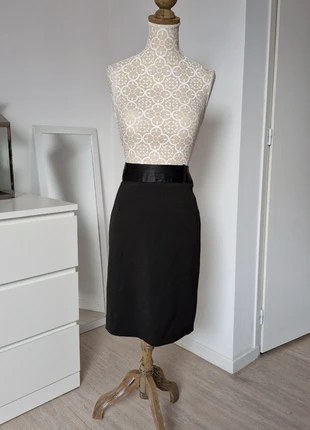 Jupe crayon noire Fashion Group T.S – Chic et élégante, marque: Fashion group, état: Très bon état, taille: S / 36 / 8, 8,99 €, 10,14 € Protection acheteurs incluse