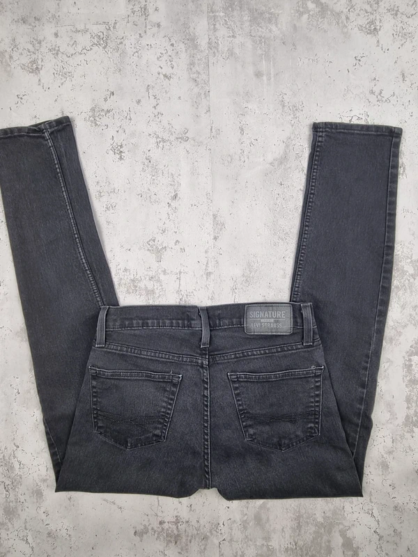 Jean Levi’s Signature Skinny Noir – Taille 36 Femme (mesures en photos) - photo numéro 3