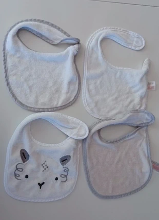 Lot bavoirs bébé à scratch, marke: Primark, zustand: Sehr gut, 4,00 €, 4,90 € inklusive Vinted-Käuferschutz