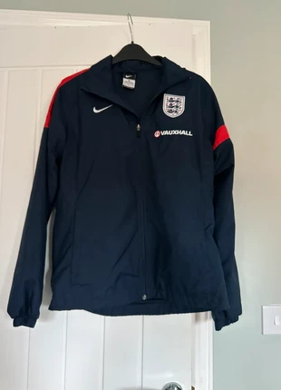 Nike Training Jacket, brand: Nike, condition: Very good, size: M, £13.00, £14.35 includes Buyer Protection