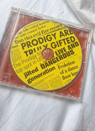 cd dei prodigy che per sbaglio mi hanno venduto dentro il portacd di manson, estado: Muito bom, €5.00, €5.95 inclui Proteção do Comprador