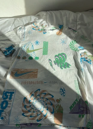 T-shirt Nike Streetwear Motif, brand: Nike, condition: Very good, size: S, €13.00, €14.35 includes Buyer Protection