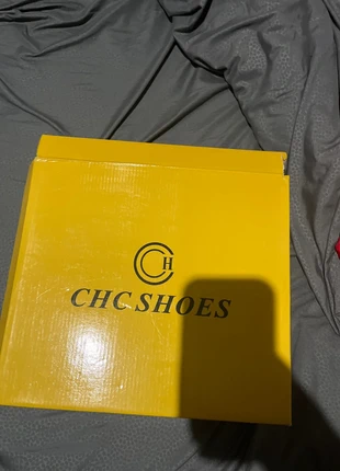 Stivali donna mai usati, marca: CHC-Shoes, estado: Novo com etiquetas, tamanho: 40, €20.00, €21.70 inclui Proteção do Comprador