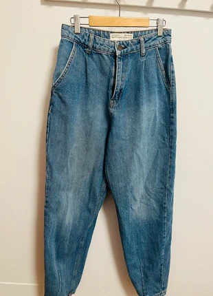 Vaqueros anchos Stradivarius Talla 34, merk: Stradivarius, staat: Goed, maat: XS / 34 / 6, € 4,00, € 4,90 inclusief Kopersbescherming