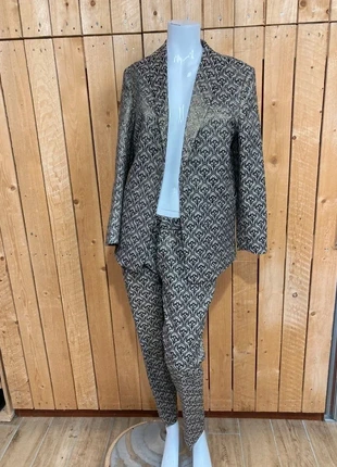 Ensemble tailleur REIKO motif baroque doré – Taille S / 29, marque: Reiko, état: Très bon état, taille: S / 36 / 8, 55,00 €, 58,45 € Protection acheteurs (Pro) incluse