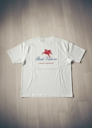 T-shirt Blanc Oversize Imprimé Pégase "Risk Takers" Rouge et Bleu, brand: Vintage Dressing, condition: Very good, size: M, €35.00, €37.45 includes Buyer Protection