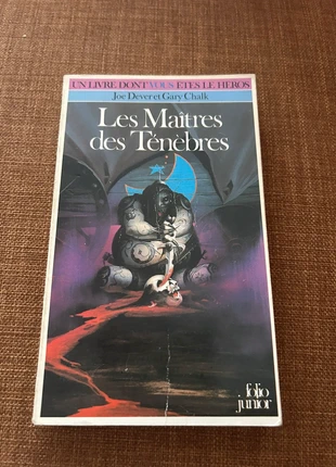 Ldvelh un livre dont vous etes le héros les maîtres des ténèbres v1, état: Bon état, 10,00 €, 11,20 € Protection acheteurs incluse