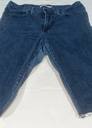 Jeans Levi’s 712 Slim corto, marke: Levi's, zustand: Gut, größe: L / 40 / 12, 6,00 €, 7,00 € inklusive Vinted-Käuferschutz