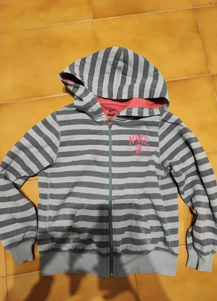 Sudadera. Пайта., condizioni: Buone, taglia: 7 anni / 122 cm, €2.00, €2.80 include la Protezione acquisti