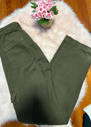 Pantalon Cargo Zara, marque: Zara, état: Très bon état, taille: S / 36 / 8, 8,00 €, 9,10 € Protection acheteurs incluse