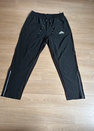 Nike Trail Running – Pantalon Noir – Taille XXL – Neuf, marke: Nike, zustand: Neu, größe: XXL, 70,00 €, 74,20 € inklusive Vinted-Käuferschutz