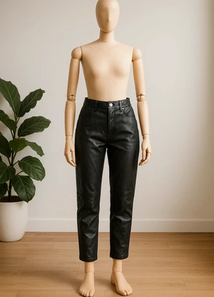 Pantalon simili taille 40, staat: Heel goed, maat: L / 40 / 12, € 15,00, € 16,45 inclusief Kopersbescherming