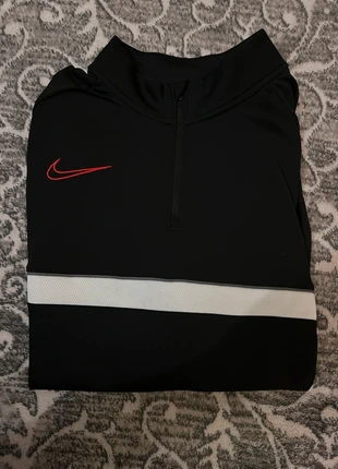 Maillot Nike Dri-FIT Academy Noir, marke: Nike, zustand: Sehr gut, größe: XL, 18,50 €, 20,13 € inklusive Vinted-Käuferschutz