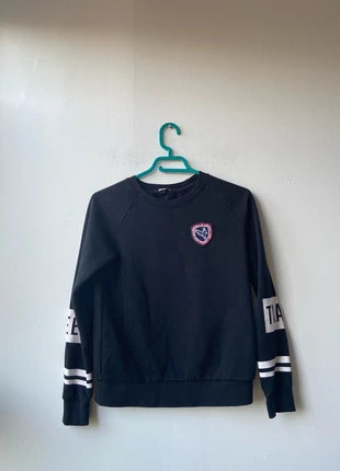 Pulls, marke: Jennyfer, zustand: Sehr gut, größe: XS, 2,50 €, 3,33 € inklusive Vinted-Käuferschutz