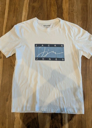 T-shirt Jack et John taille M 1€, marque: Jack & Jones, état: Très bon état, taille: M, 1,00 €, 1,75 € Protection acheteurs incluse