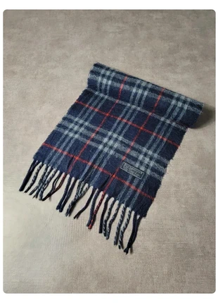 Écharpe Burberry London bleue marine à cadrillage en laine - #E015, marque: Burberry, état: Très bon état, 24,99 €, 26,94 € Protection acheteurs incluse