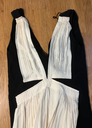 Robe de soirée Vanessa Bruno noire et blanche – taille 36, brand: Vanessa Bruno, condition: Very good, size: S / 36 / 8, €65.00, €68.95 includes Buyer Protection