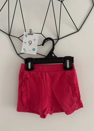 Short fuchsia 9 mois, brand: Mots d'enfants, condition: Very good, size: 6-9 months / 68 cm, €1.50, €2.28 includes Buyer Protection