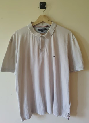 Polo Tommy Hilfiger Beige Crema Logo Bordado, merk: Tommy Hilfiger, staat: Heel goed, maat: XL, € 12,00, € 13,30 inclusief Kopersbescherming