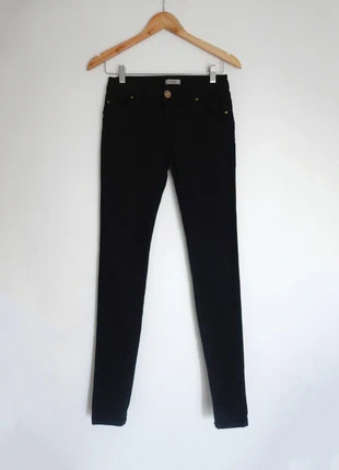 Jean skinny noir Pull&Bear - taille 26 (équiv. 34/36), merk: Pull & Bear, staat: Heel goed, maat: S / 36 / 8, € 4,50, € 5,43 inclusief Kopersbescherming