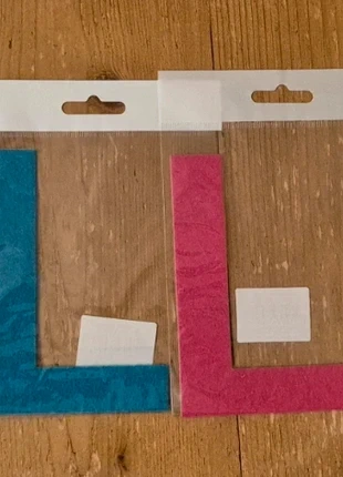 Willow gekleurde plakletters vilt, merk: Willow, staat: Nieuw zonder prijskaartje, € 3,00, € 3,85 inclusief Kopersbescherming