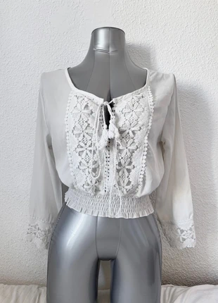 White floral lace summer blouse - Size S (36), marque: Romwe, état: Bon état, taille: S / 36 / 8, 25,00 €, 26,95 € Protection acheteurs incluse