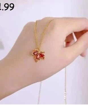 Collier doré feuille d'érable Plaqué or 1931 à 11.99€, condition: New without tags, €11.99, €13.29 includes Buyer Protection Pro