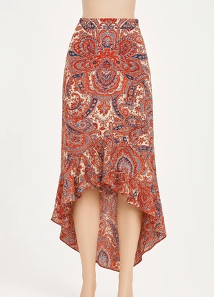 Jupe asymétrique taille M, état: Très bon état, taille: M / 38 / 10, 12,00 €, 13,30 € Protection acheteurs incluse