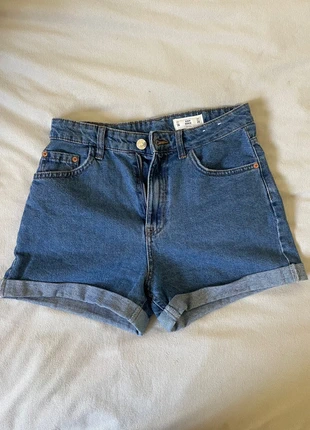 Fashionable Summer Jean Shorts Primark, merk: Primark, staat: Nieuw zonder prijskaartje, maat: S / 36 / 8, € 10,00, € 11,20 inclusief Kopersbescherming