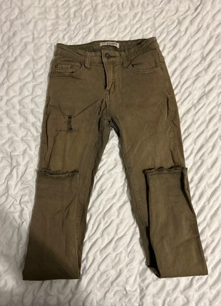 Skinny Kaki Troué, brand: CC Fashion, condition: Very good, size: S / 36 / 8, €3.00, €3.85 includes Buyer Protection