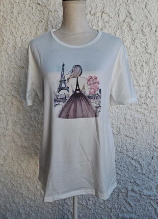 T-shirt blanc imprimé Parisienne – Tour Eiffel – Taille XL
💜, brand: Chase, condizioni: Ottime, taglia: XL / IT 46 / EU 42, €9.95, €11.15 include la Protezione acquisti Pro