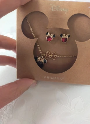 Orecchini e collana Minnie, marque: Disney, état: Neuf avec étiquette, 12,00 €, 13,30 € Protection acheteurs incluse