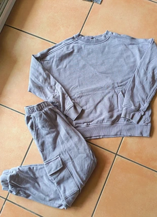 Ensemble jogging, brand: Kiabi, condizioni: Buone, taglia: 8 anni / 128 cm, €2.75, €3.59 include la Protezione acquisti