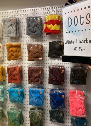 DOTS Winter haarbanden, merk: DOTS 2021, staat: Nieuw met prijskaartje, maat: Universele maat, € 5,00, € 5,95 inclusief Kopersbescherming