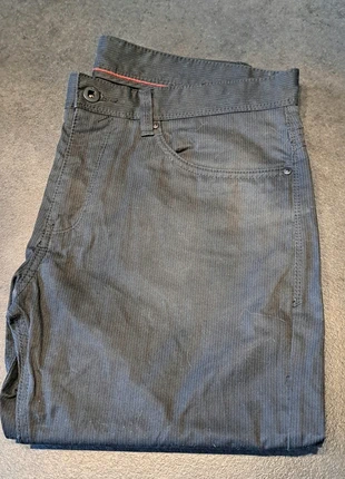 Jean Célio comme neuf, marke: Celio, zustand: Sehr gut, größe: W30 | DE 46, 4,00 €, 4,90 € inklusive Vinted-Käuferschutz