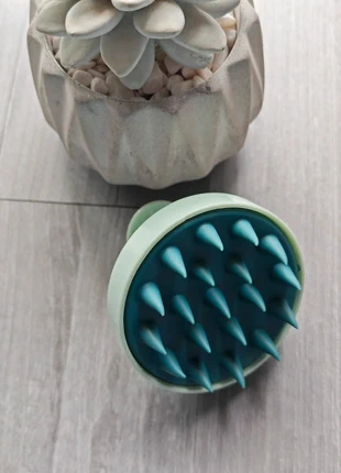💖 Brosse de massage cuir chevelu 🌸 Pour un moment de détente et une pousse boostée, merk: Boutique indépendante, staat: Nieuw met prijskaartje, € 7,50, € 8,58 inclusief Kopersbescherming