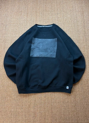 Pull Russell Athletic crewneck noir patch texturé carré avant style workwear 2000s mixte XL #0381, brand: Russell Athletic, condizioni: Ottime, taglia: XL, €30.00, €32.20 include la Protezione acquisti Pro