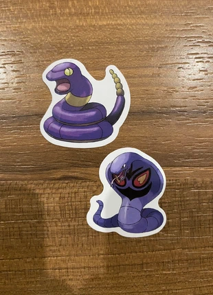 Ekans Arbok stickers, merk: Pokémon, staat: Nieuw zonder prijskaartje, maat: Universeel, € 1,00, € 1,75 inclusief Kopersbescherming