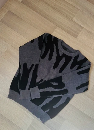 Pull rétro oversize, knit Y2K en coton gris à motif abstrait noirs - 2000's, brand: Aesthetic, condition: New without tags, size: M, €25.00, €26.95 includes Buyer Protection