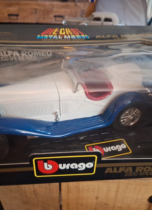 Mooie bburago 1.18 alfa romeo 2300 spider 1932, merk: Bburago, staat: Heel goed, maat: Universeel, 25,00 €, 26,95 € inclusief Kopersbescherming