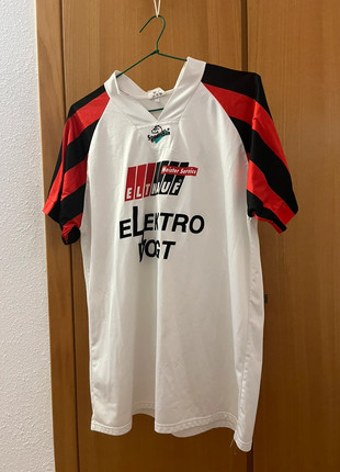 Camiseta streetwear, marque: Ideal, état: Très bon état, taille: M / 38 / 10, 10,00 €, 11,20 € Protection acheteurs incluse