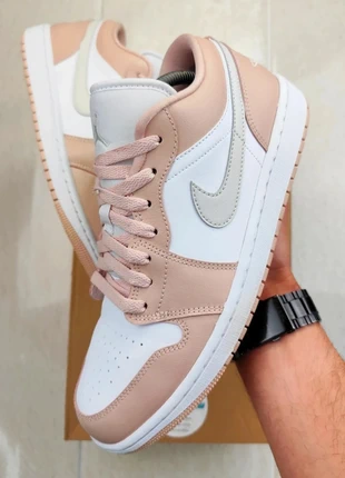 Baskets Sneackers Jordan 1 Low << Crimson Tint >> Taille 43, marca: Jordan, estado: Muito bom, tamanho: 43, €65.00, €68.95 inclui Proteção do Comprador Pro