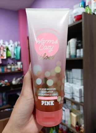 Lait hydratant - Pink Victoria’s Secret - Warm & Cosy Glow - Poire & orchidée - Corps 236ML Neuf, brand: Victoria's Secret, condition: New with tags, €12.00, €13.30 includes Buyer Protection