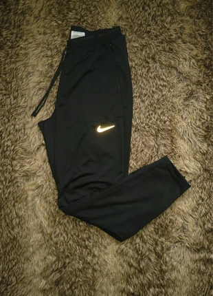 Bas Nike running Phenom Elite noir - Taille S, marke: Nike, zustand: Sehr gut, größe: S, 87,50 €, 92,58 € inklusive Vinted-Käuferschutz