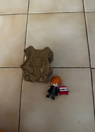 Boîte Harry Potter ron, brand: Harry Potter, condizioni: Buone, taglia: Prematuri, fino a 44 cm, €2.00, €2.80 include la Protezione acquisti